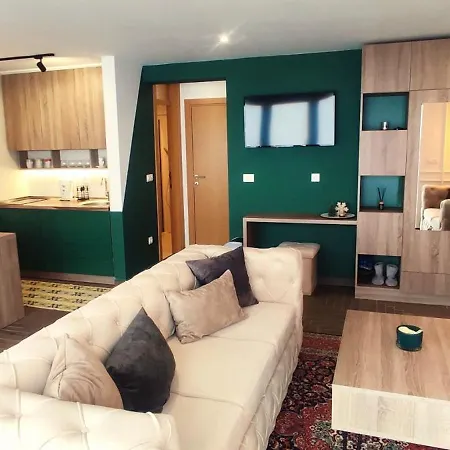 Pine Vlašić Apartment